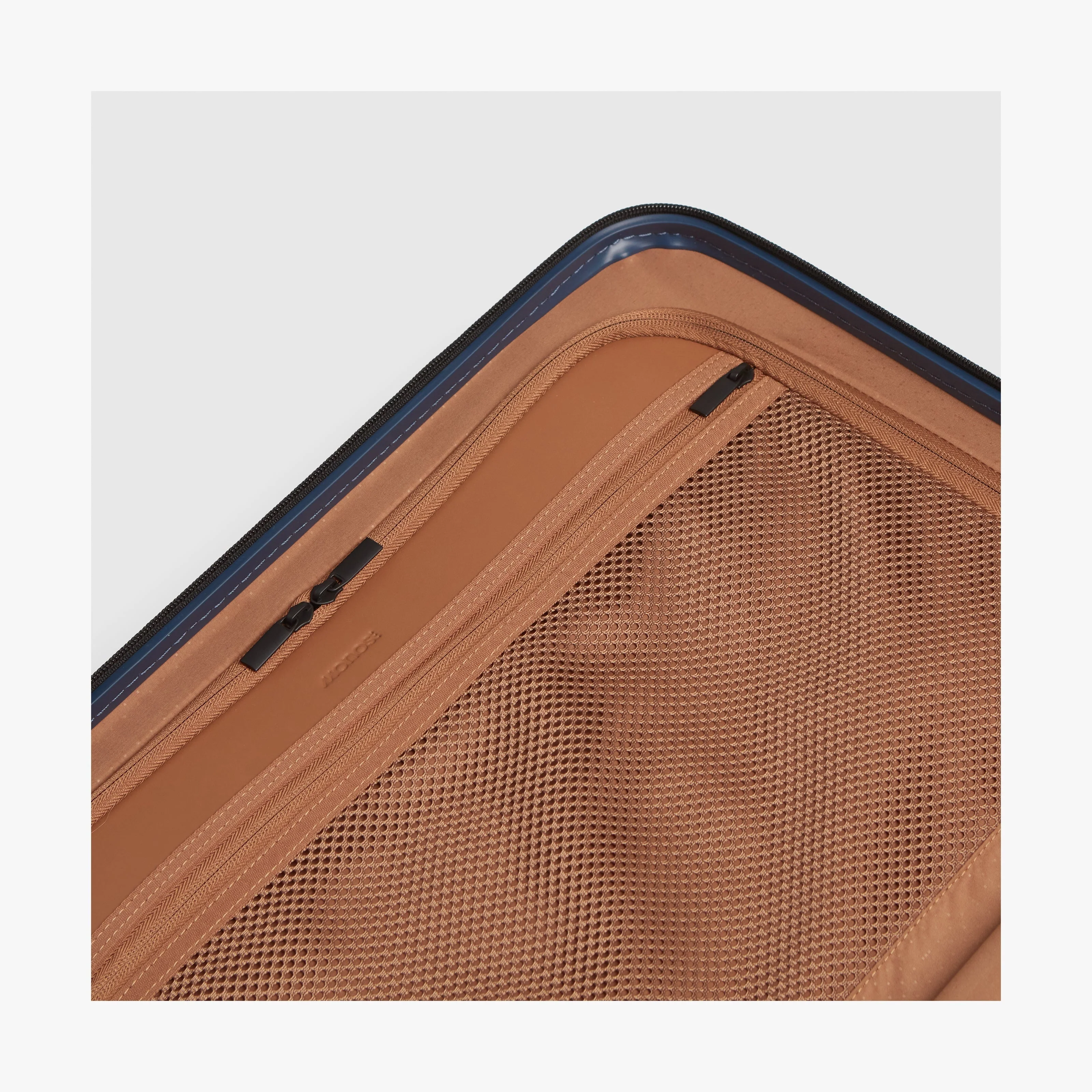 Carry-On Pro - Image 128