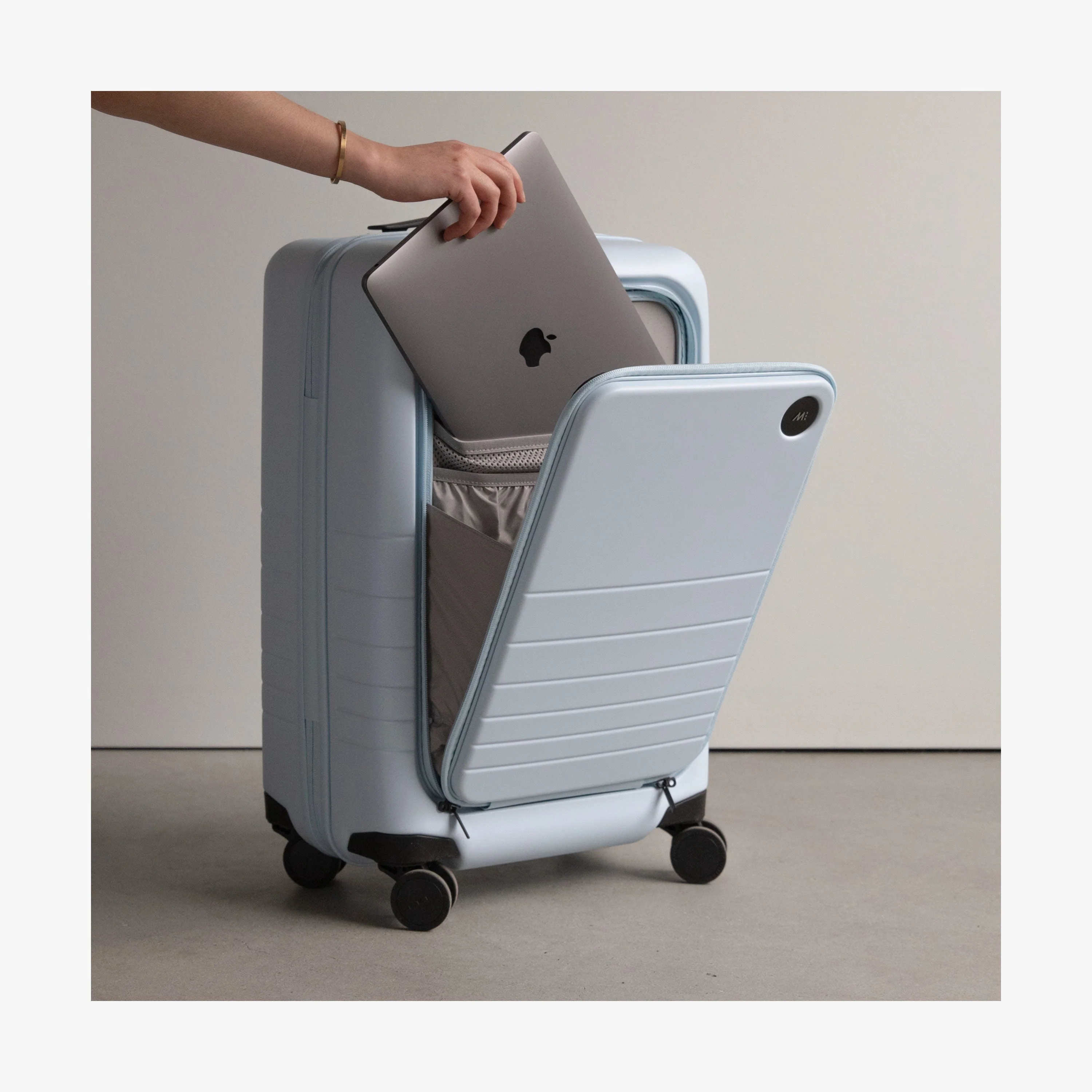 Carry-On Pro - Image 171