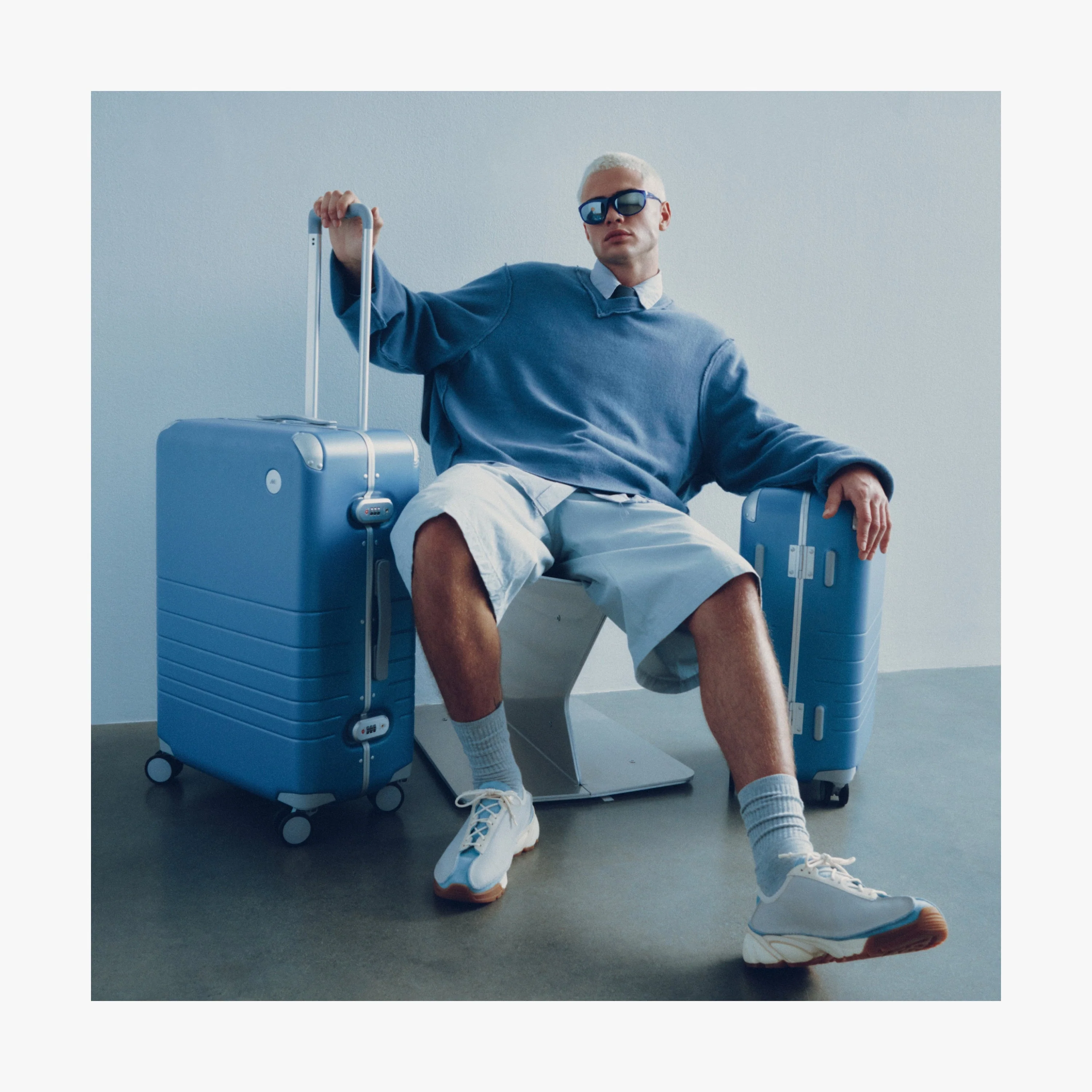Hybrid Carry-On - Image 42